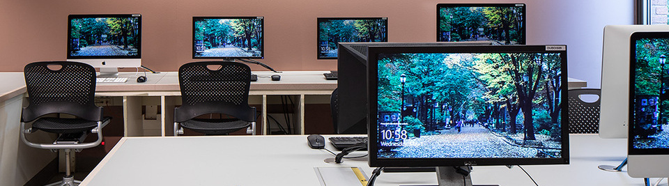 Picture of College House Computer Lab